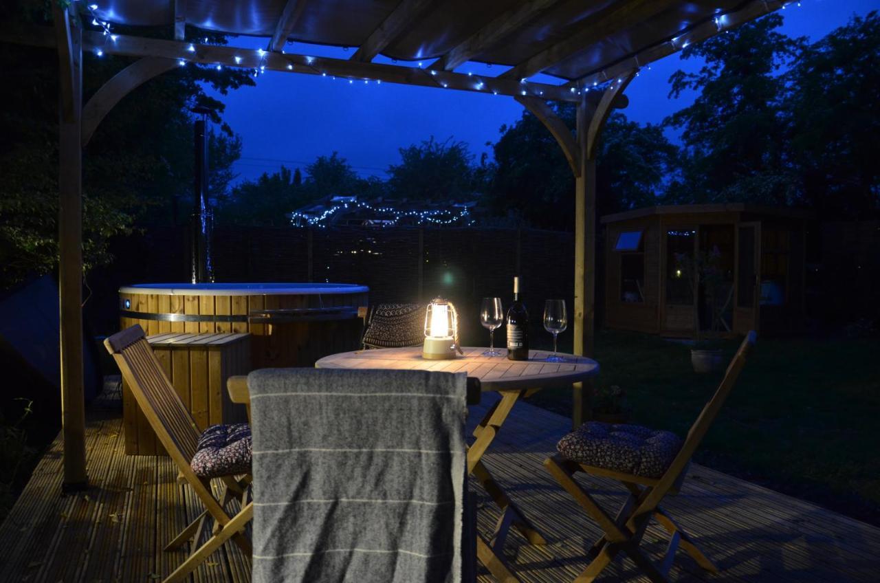 Stamford Meadows Glamping With Private Hot Tubs Hotel Luaran gambar