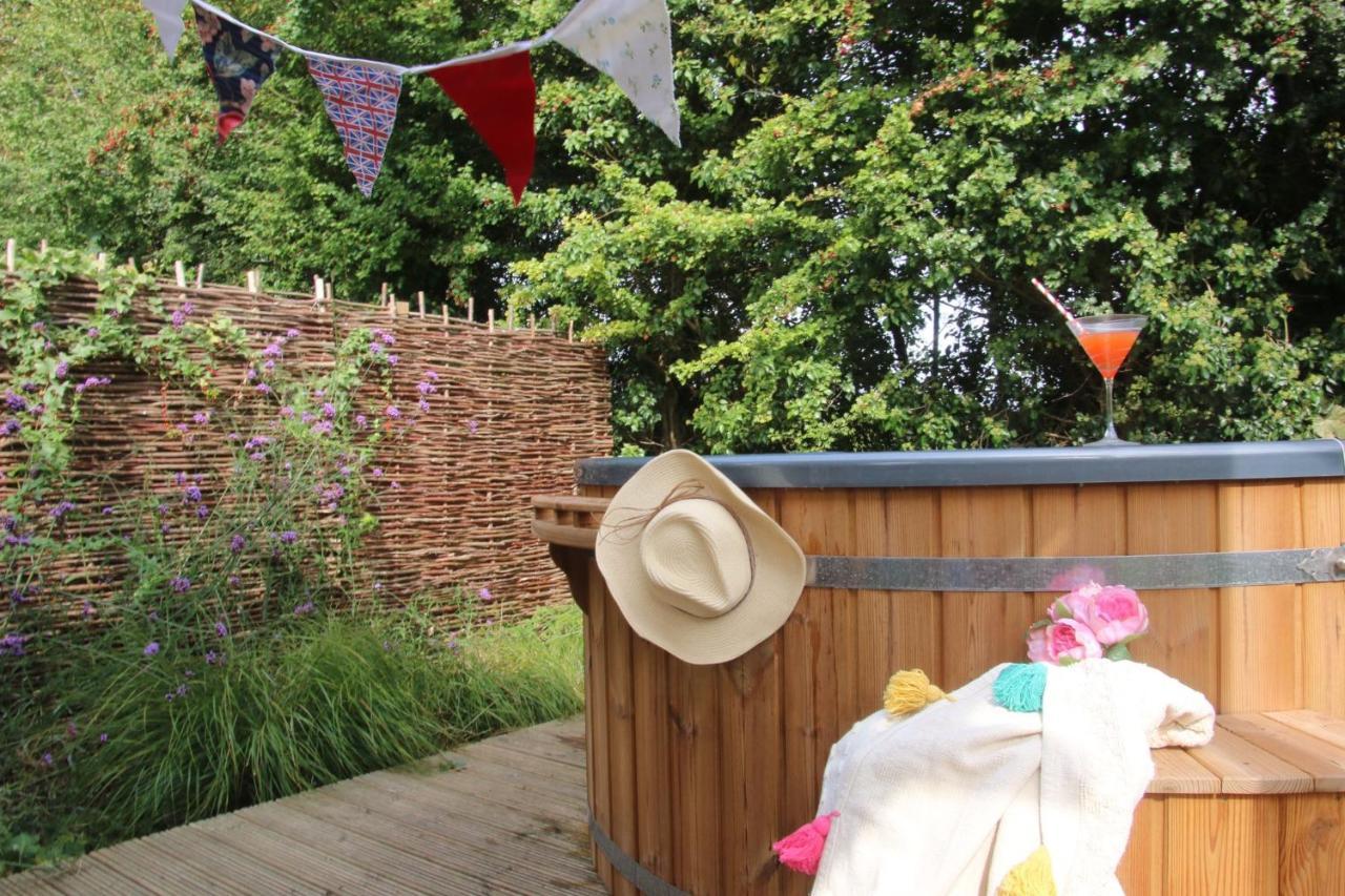 Stamford Meadows Glamping With Private Hot Tubs Hotel Luaran gambar